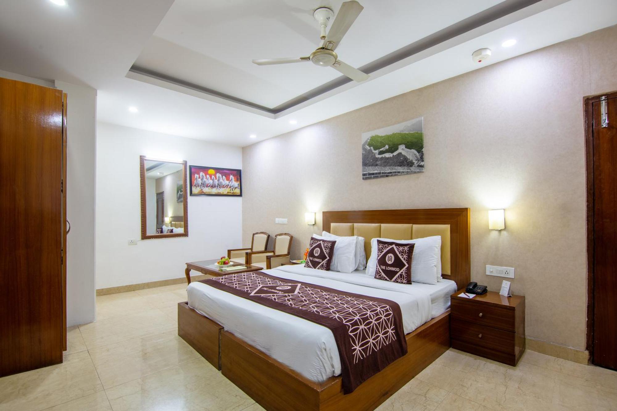 Hotel Lohmod At National Highway 8 - Free Airport Transffer Yeni Delhi Dış mekan fotoğraf