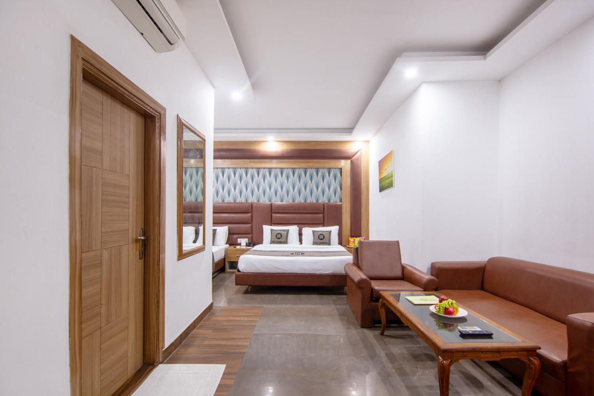 Hotel Lohmod At National Highway 8 - Free Airport Transffer Yeni Delhi Dış mekan fotoğraf