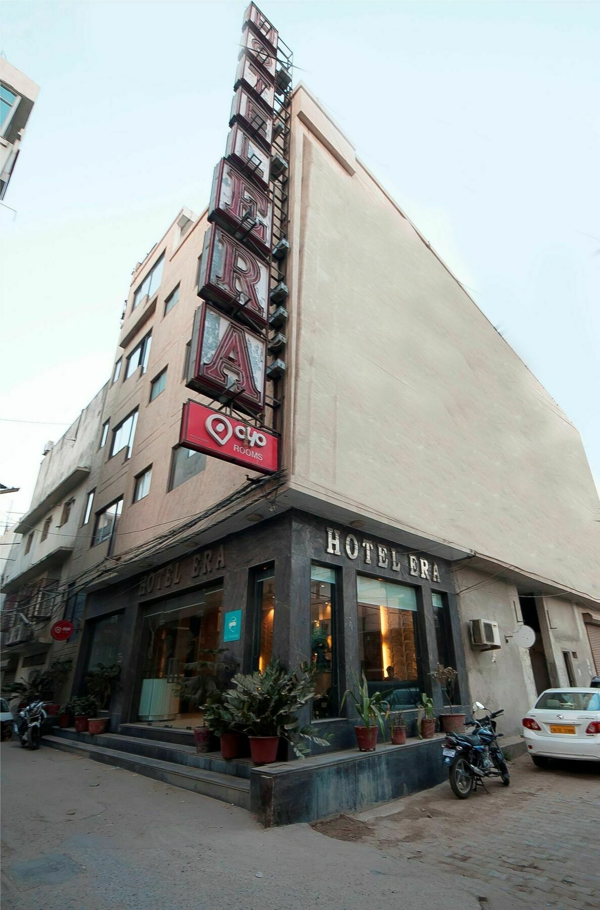Hotel Lohmod At National Highway 8 - Free Airport Transffer Yeni Delhi Dış mekan fotoğraf